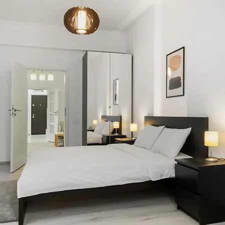 Scandinav 2bdr Piata Romana Апартаменти