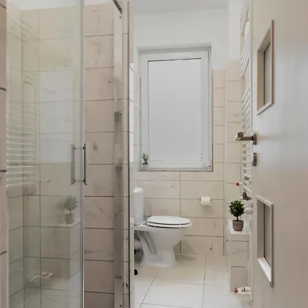 Scandinav 2bdr Piata Romana Апартаменти Бухарест