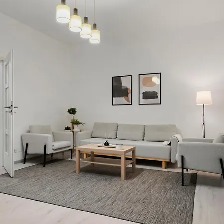 Scandinav 2bdr Piata Romana Апартаменти Бухарест