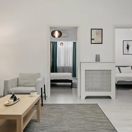Scandinav 2bdr Piata Romana בוקרשט