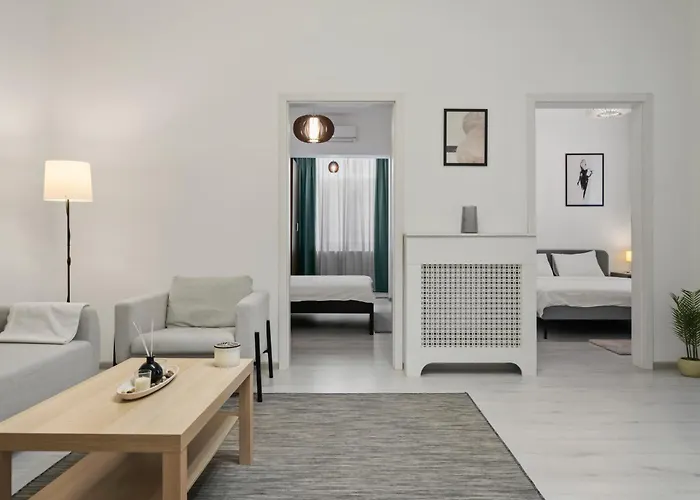 Scandinav 2bdr Piata Romana בוקרשט